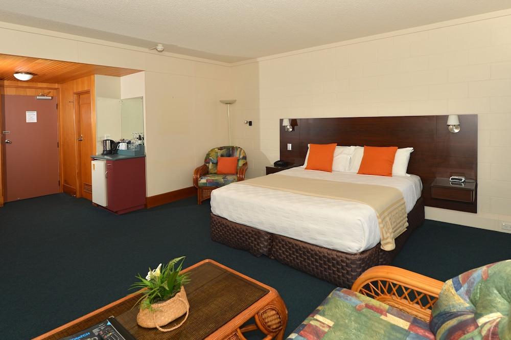 Comfort Hotel Flames Whangarei Exterior photo