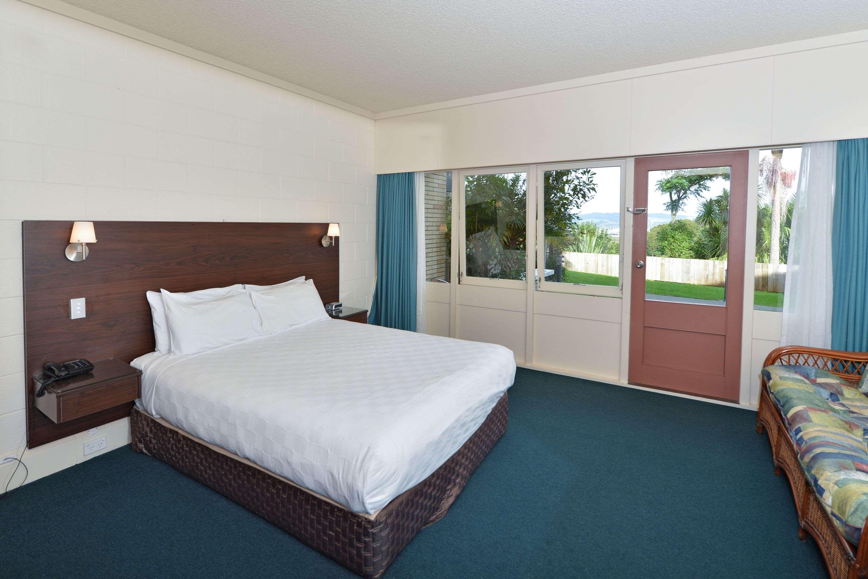 Comfort Hotel Flames Whangarei Exterior photo