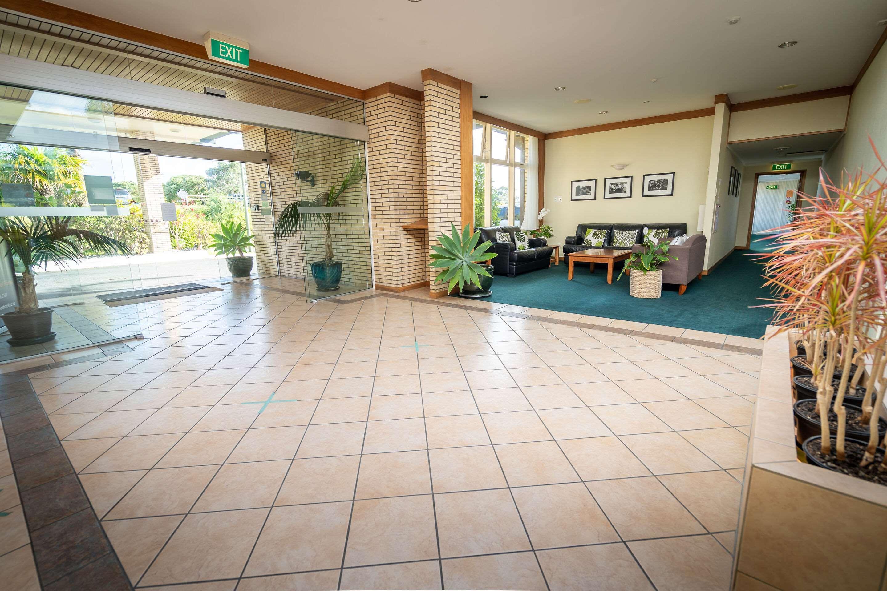 Comfort Hotel Flames Whangarei Exterior photo