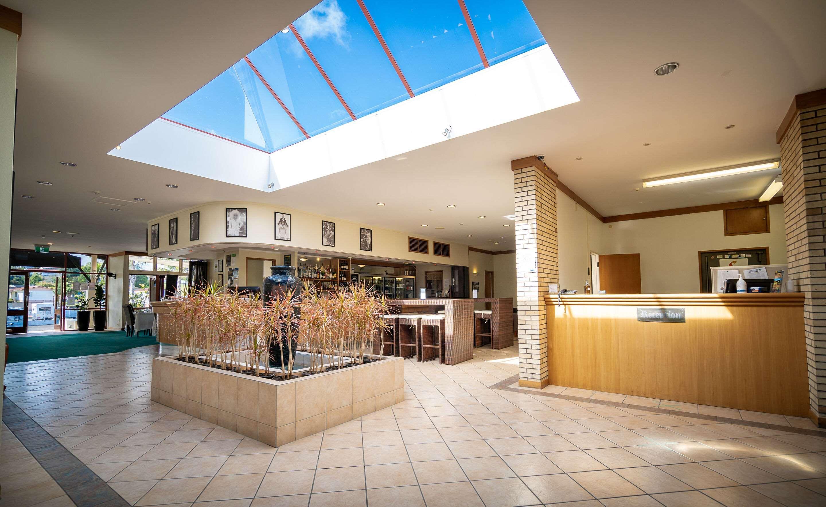 Comfort Hotel Flames Whangarei Exterior photo
