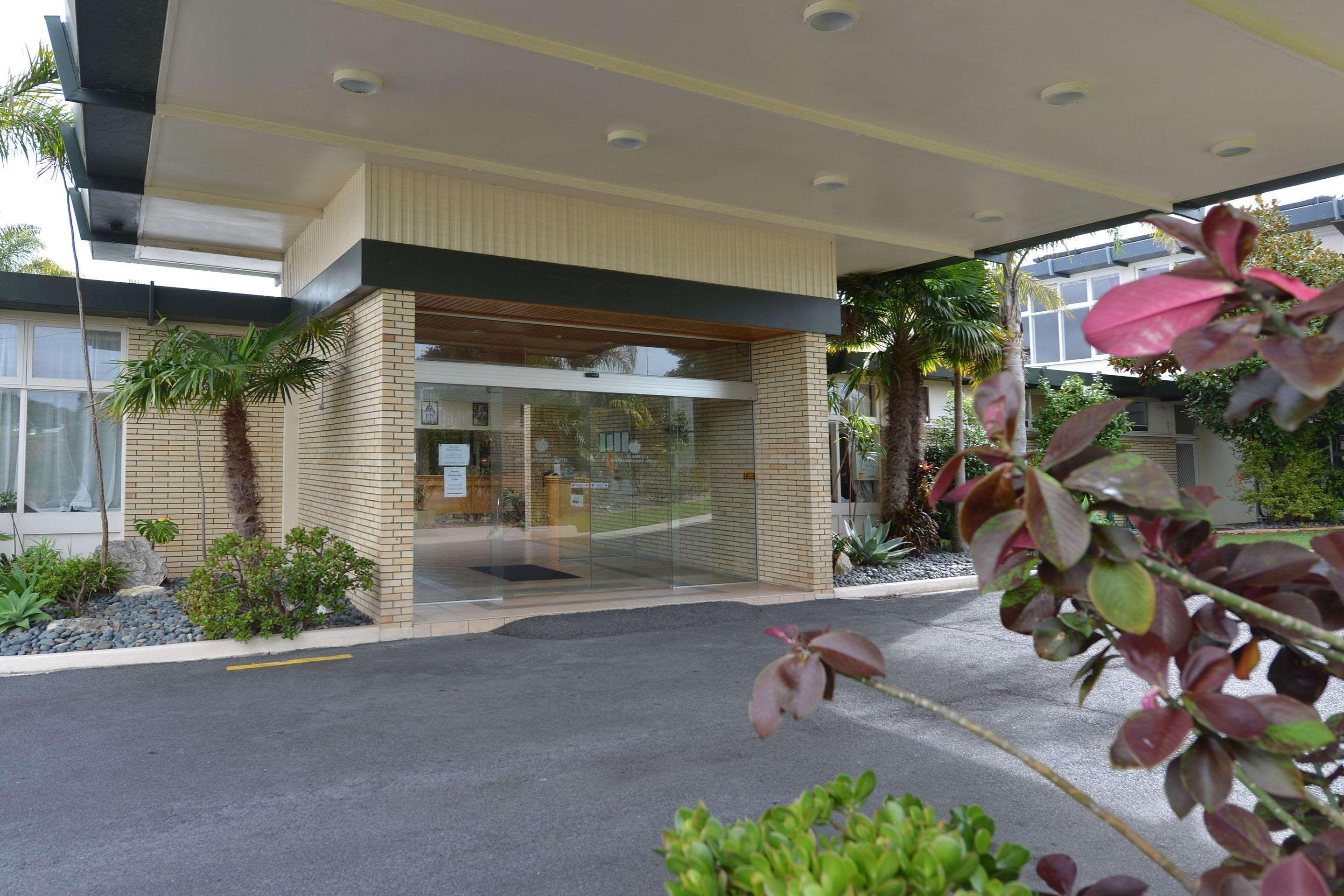 Comfort Hotel Flames Whangarei Exterior photo